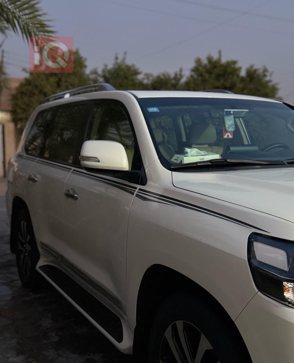 تويوتا لاندكروزر